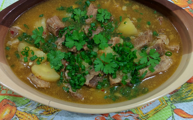 Costela com mandioca