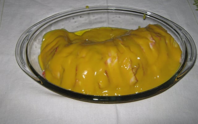 Filé mignon com bacon ao molho de mostarda