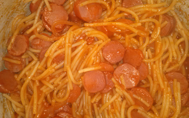 Macarronada de salsicha