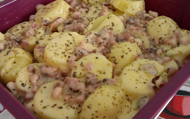 Batatas gratinadas com bacon