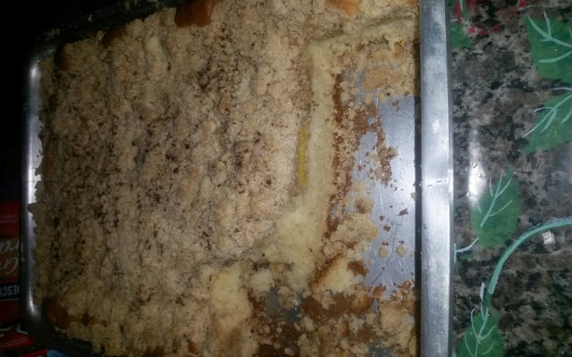 Cuca de banana com farofa