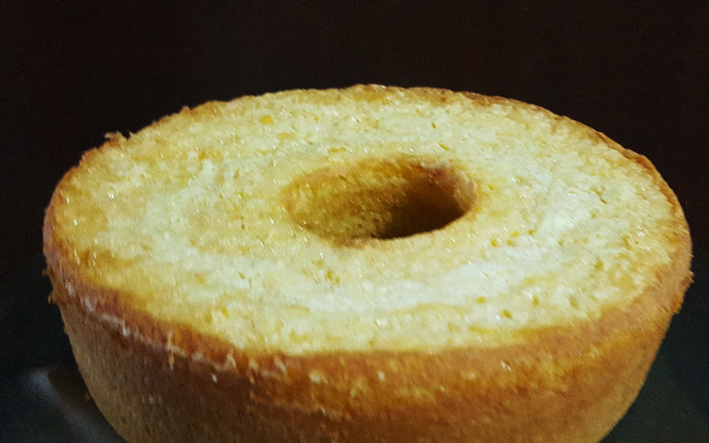 Bolo de milho enlatado e sem farinha