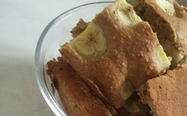 Bolo diet de banana, sem farinha e sem açúcar