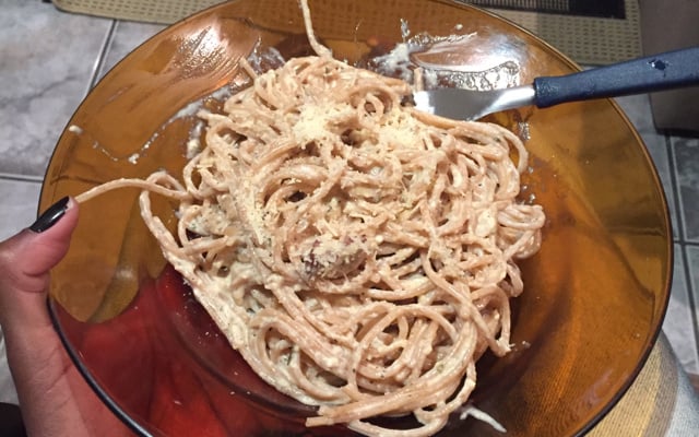 Macarrão à carbonara italiano