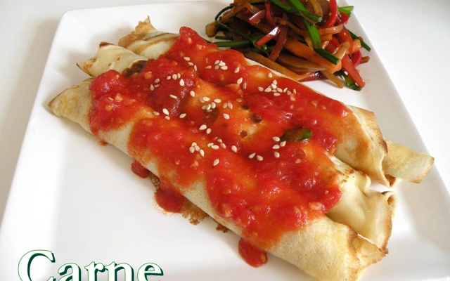 Panqueca de banana e pão