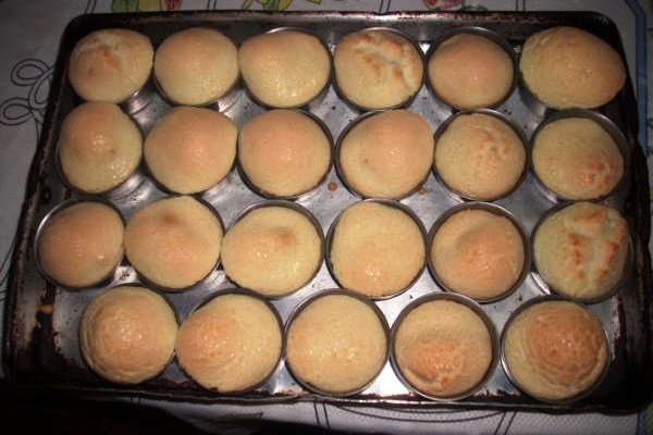 Pão de queijo de padaria