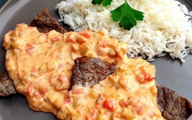 Bife cremoso chique