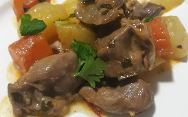 Moela de frango com batata