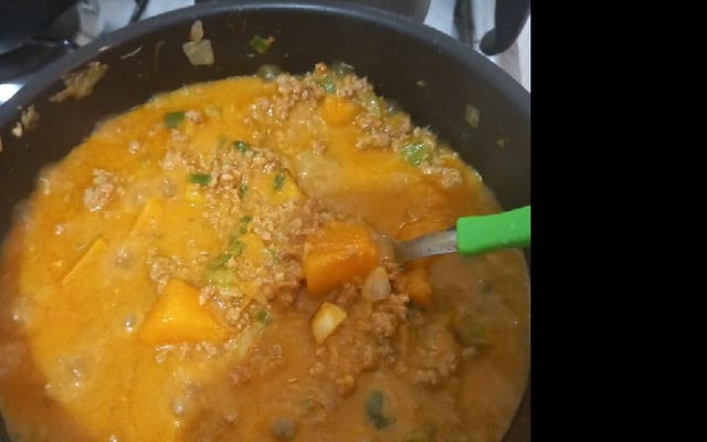 Carne moída com abóbora cabotiá