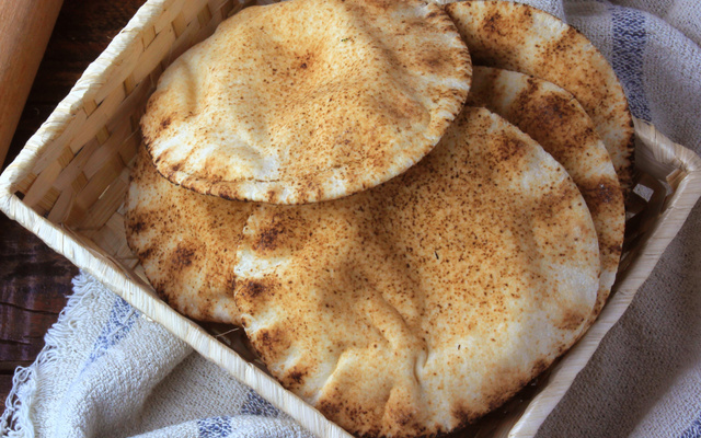 Pão árabe de micro-ondas