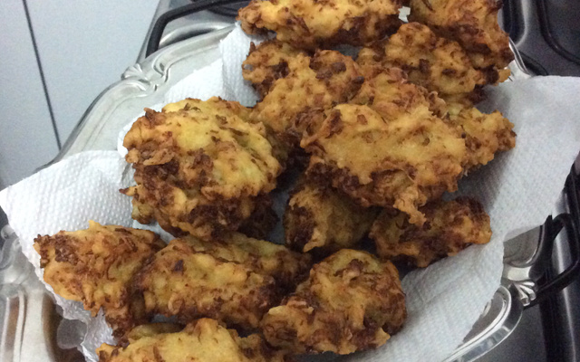 Bolinho de couve - flor saboroso