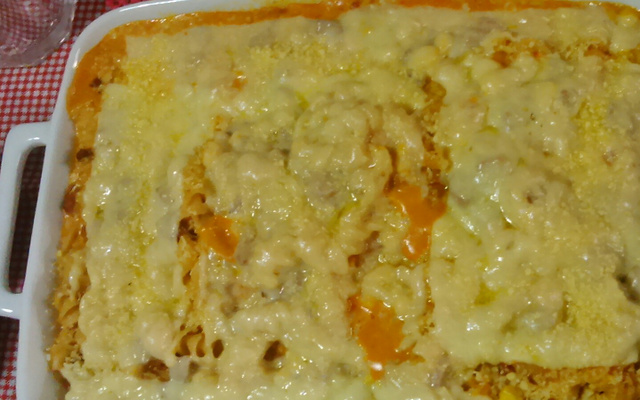 Macarrão de panela de pressão delícia