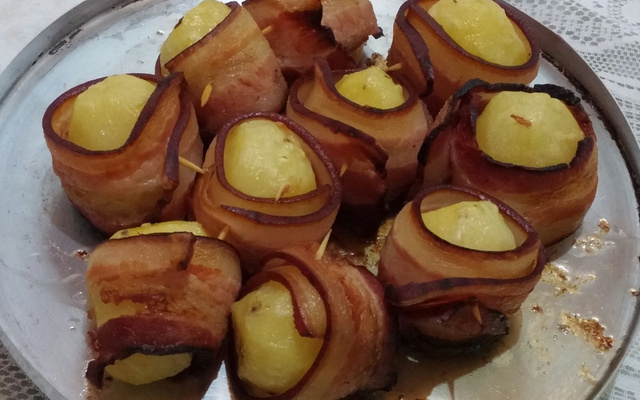 Batata assada com bacon