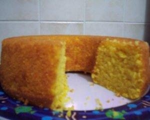 Bolo de milho com coco
