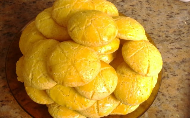 Broinha de fubá de padaria