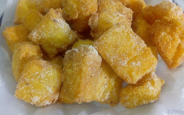 Polenta frita crocante