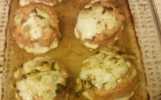 Medalhão de salmão ao molho de mostarda e mel