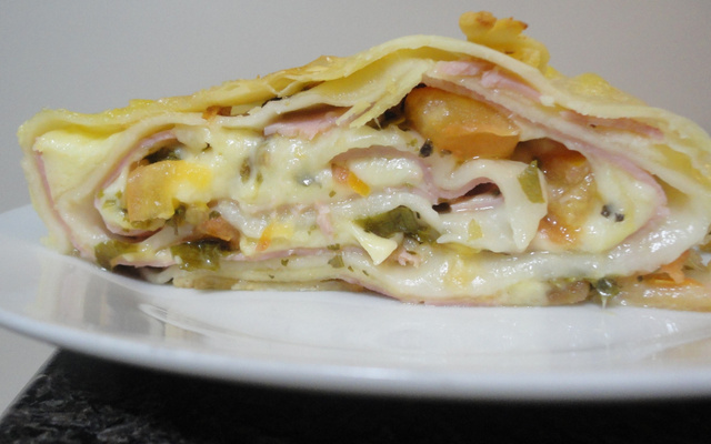 Sanduíche com Massa de Pastel