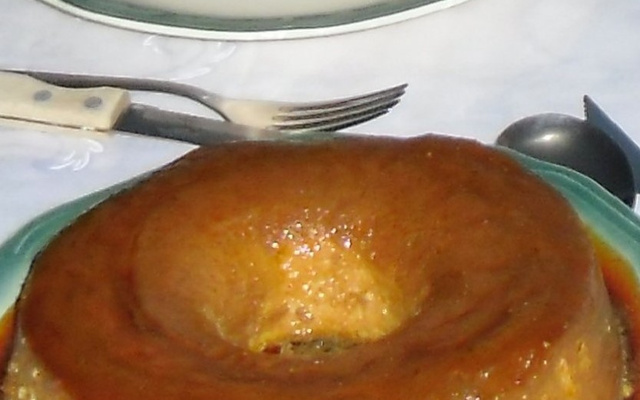 Pudim de leite de coco com mandioca