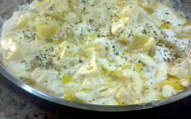 Batata gratinada cozida no leite