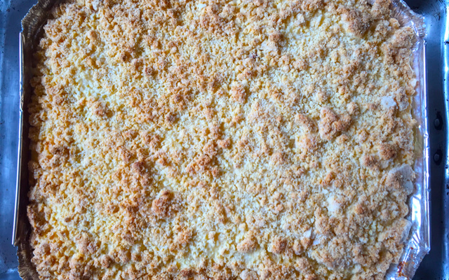 Bolo de banana com leite condensado