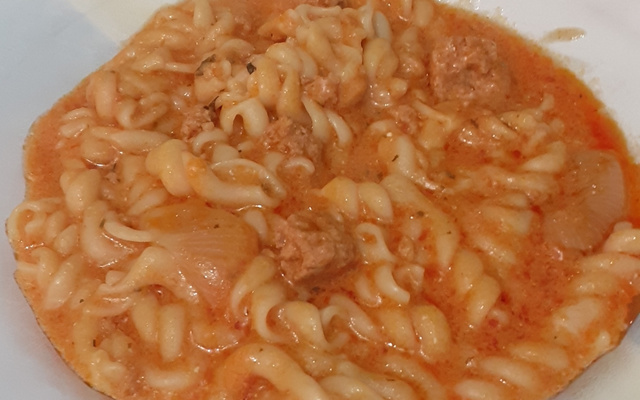 Macarrão na panela de pressão (preparo rápido)