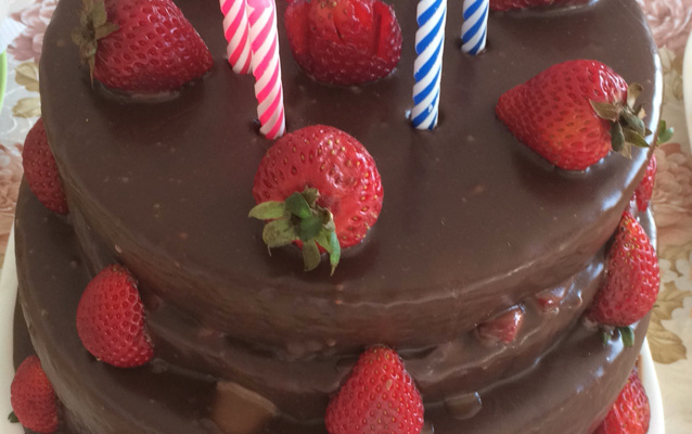 Bolo de chocolate com cocoa