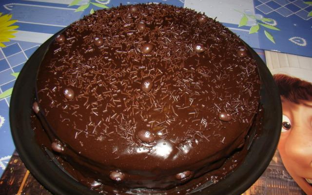 Bolo brigadeiro de chocolate