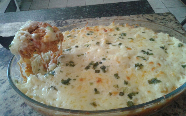 Torta de frango com massa de batatas