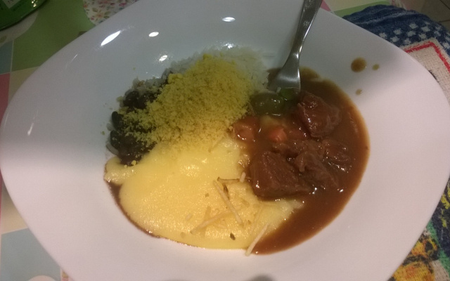 Carne na cerveja preta