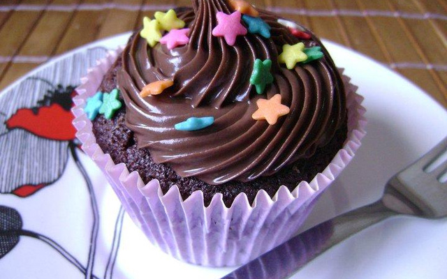 Cupcake amanteigado de chocolate com Nutella