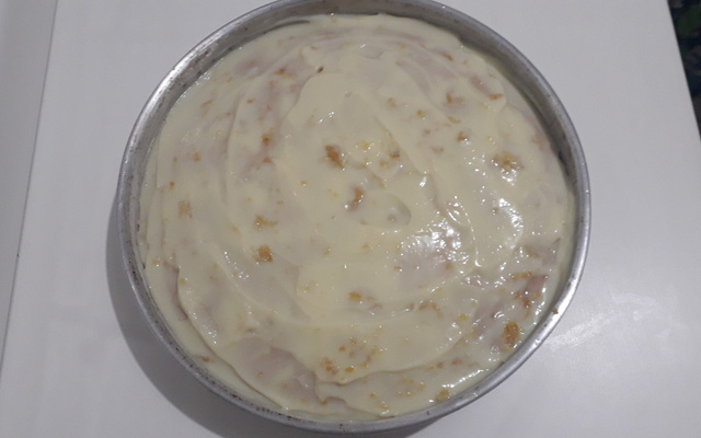 Bolo de cenoura com cobertura de limão