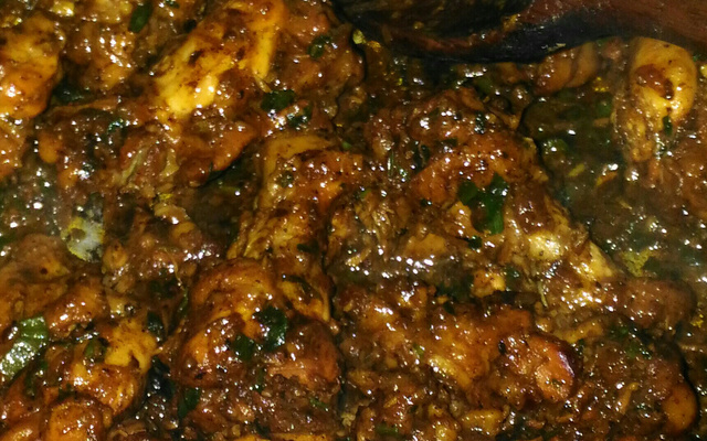 Frango ensopado bem simples