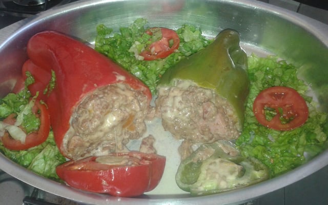 Pimentão recheado com carne moída