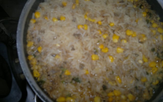 Carne moída com arroz