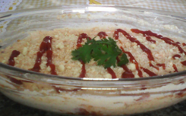 Frango desfiado com molho branco