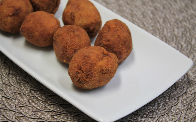 Bolinho de abóbora com carne seca