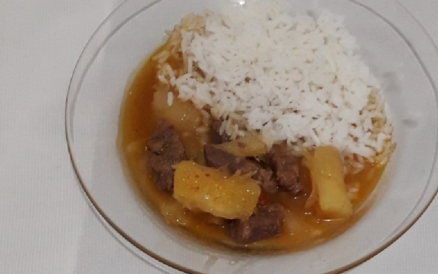 Carne de panela com mandioca