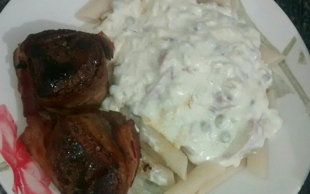 Penne parisiense com medalhão de filé mignon