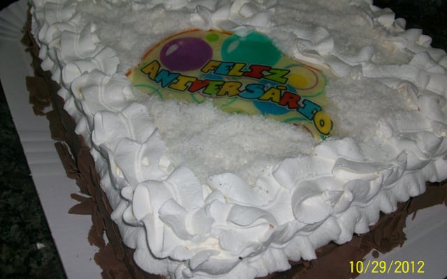 Bolo com pasta americana