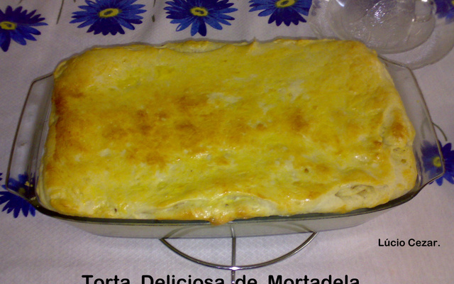 Torta deliciosa de mortadela
