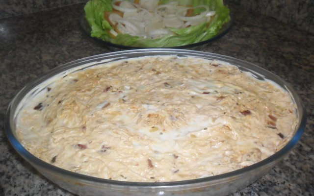 Frango desfiado com purê de batatas