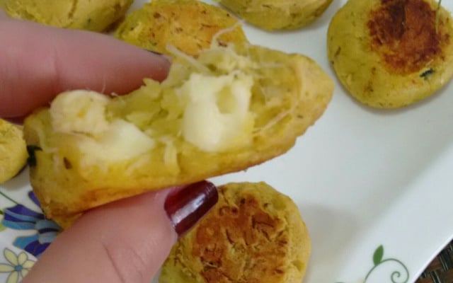 Bolinho de batata doce com frango