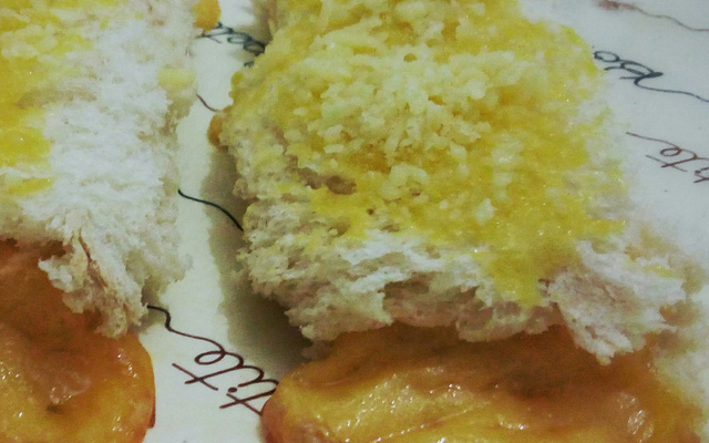 Enroladinho de queijo (de pão de forma)