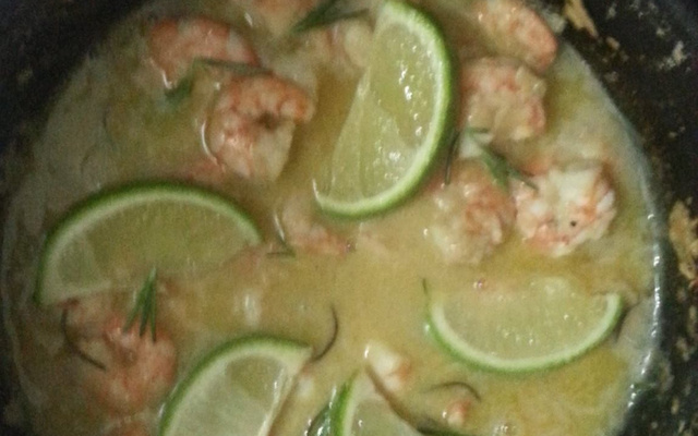 Camarão crioulo no barro