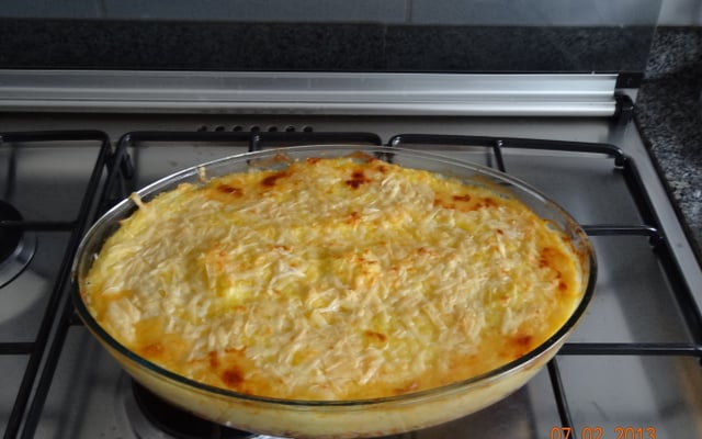 Escondidinho de salmão