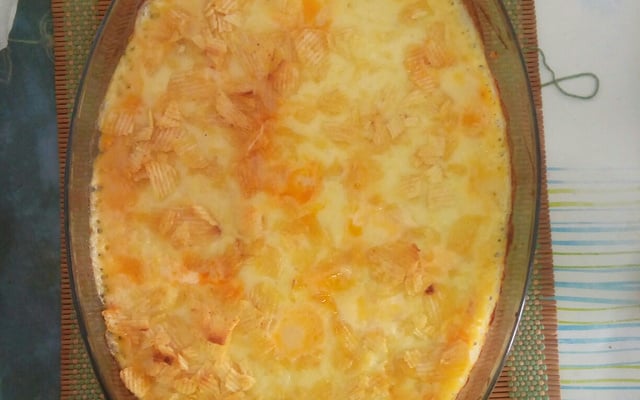 Batata recheada em travessa