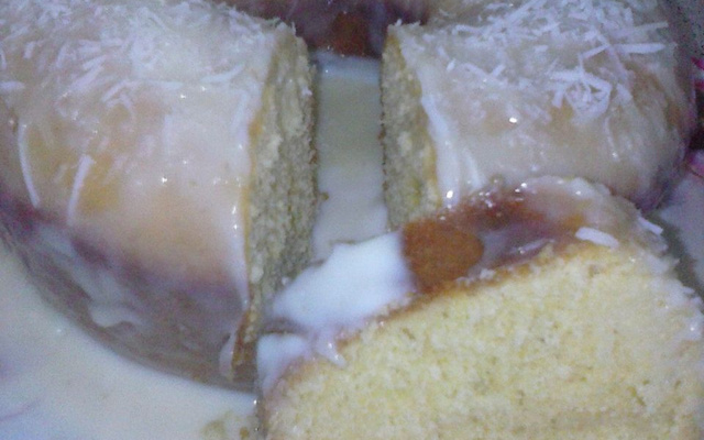 Bolo de fubá com calda