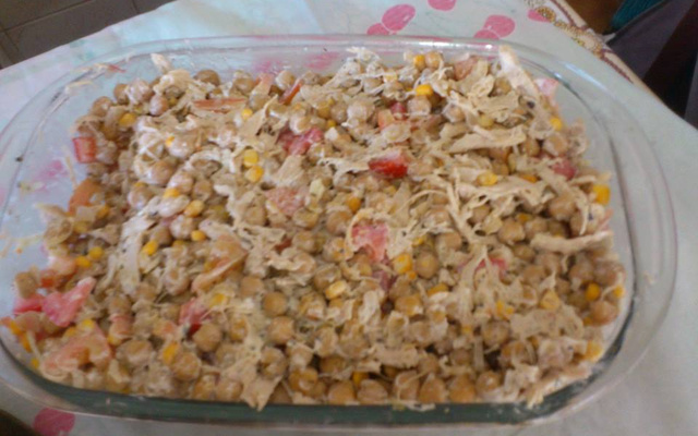 Grão de bico com frango