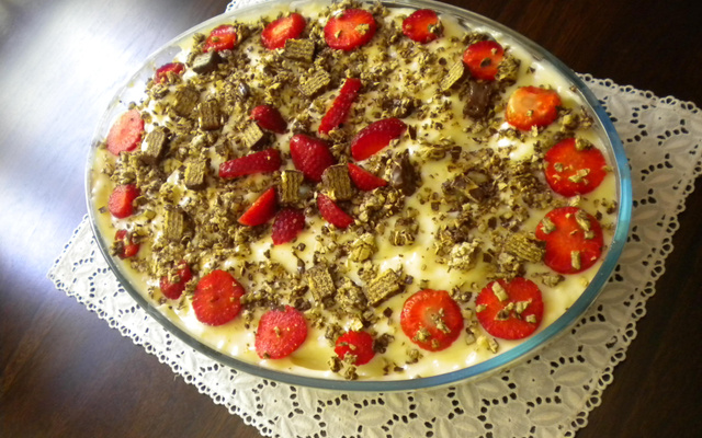 Pavê preto e branco com Bis